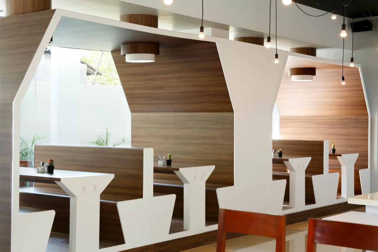 סמיניאק Berry Biz Hotel Sunset Road מראה חיצוני תמונה