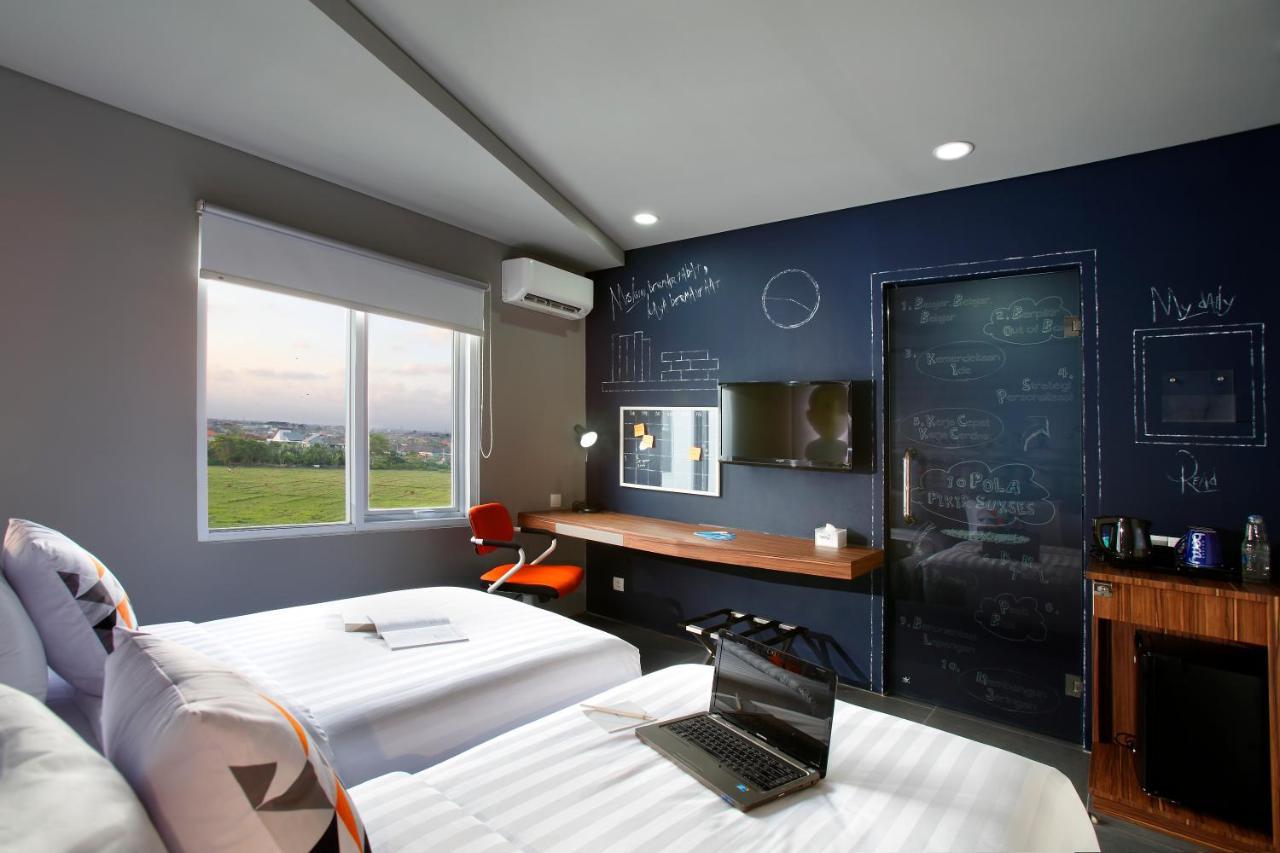 סמיניאק Berry Biz Hotel Sunset Road מראה חיצוני תמונה